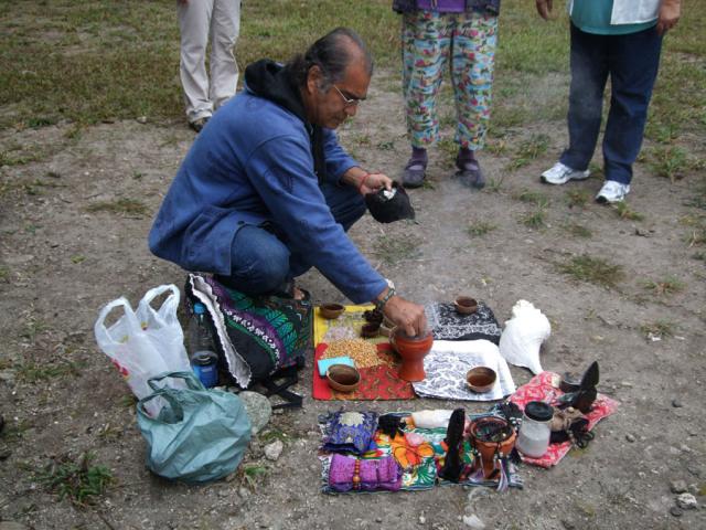 Miguel Angel Vergara prepares the ceremony at Labna.